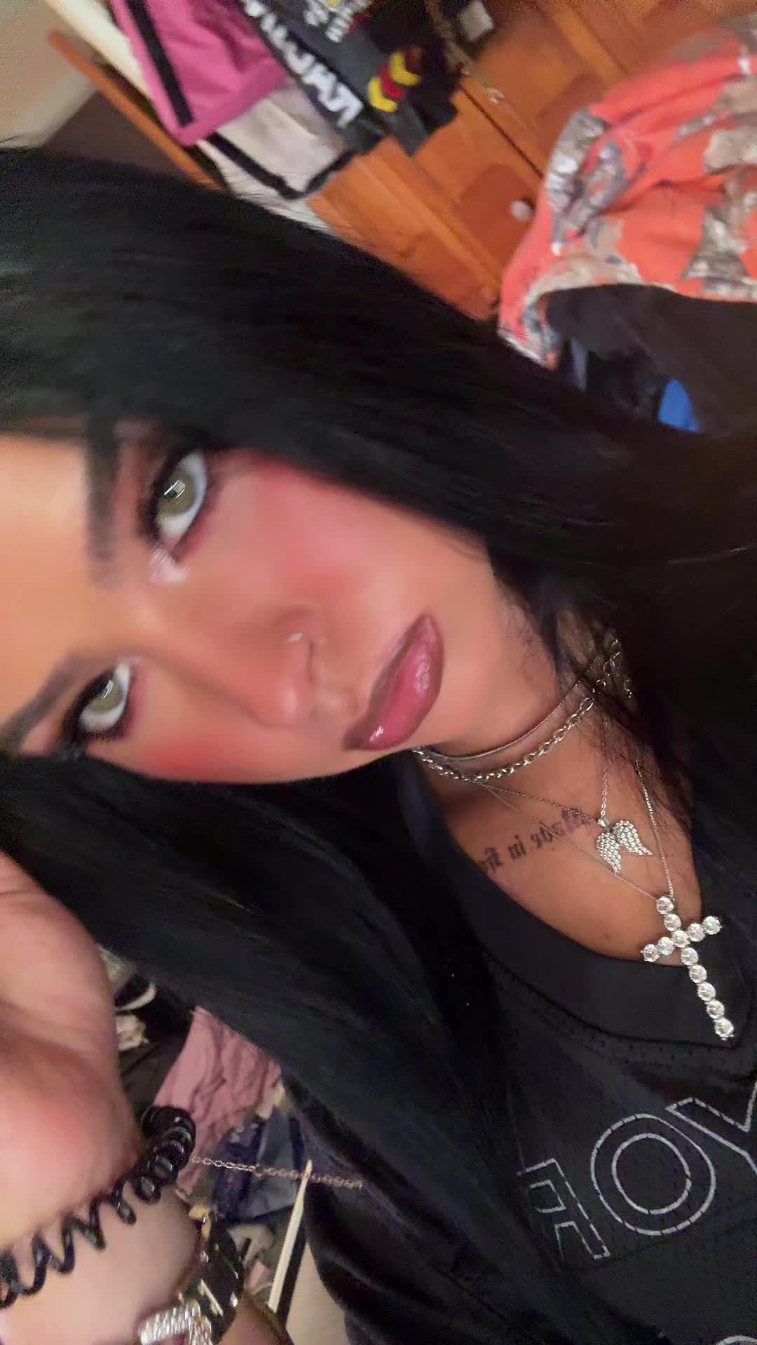 @PaigeLeonard