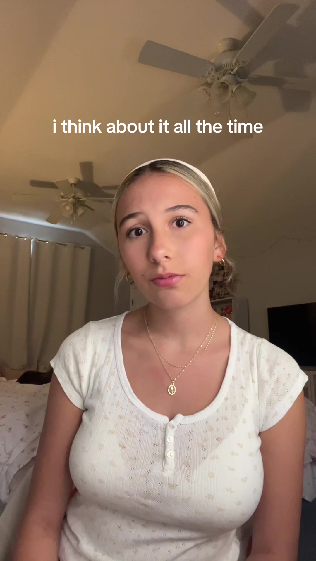 @Sophie Schweim | Author
