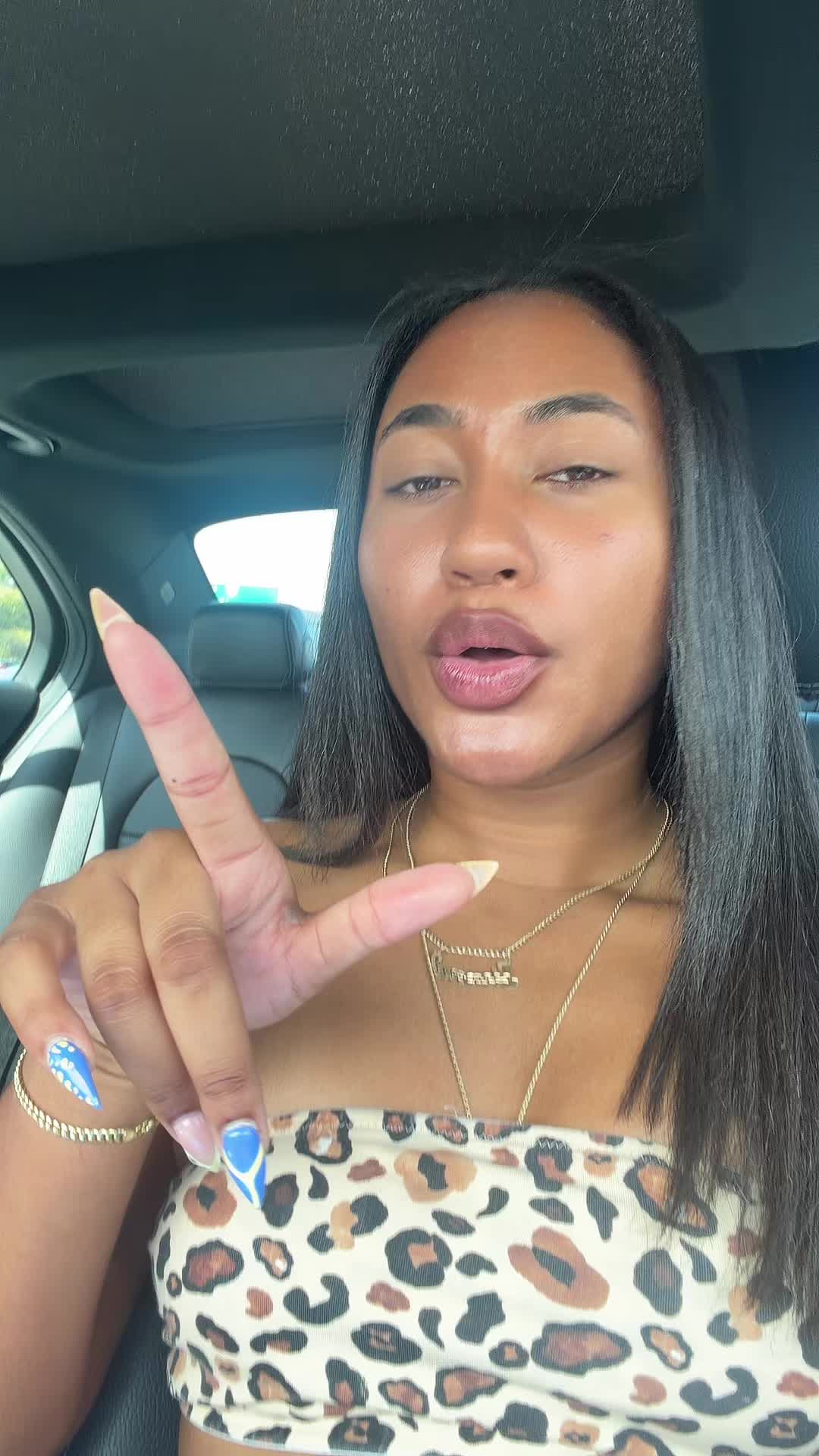 @Sienna Mia🖤