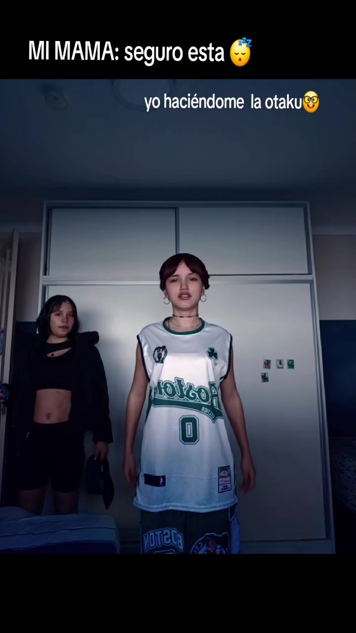 @....