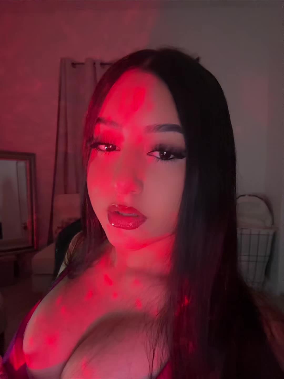 @๐๐ธ๐ป๐พ๐ถ ๐
๐๐๐๐