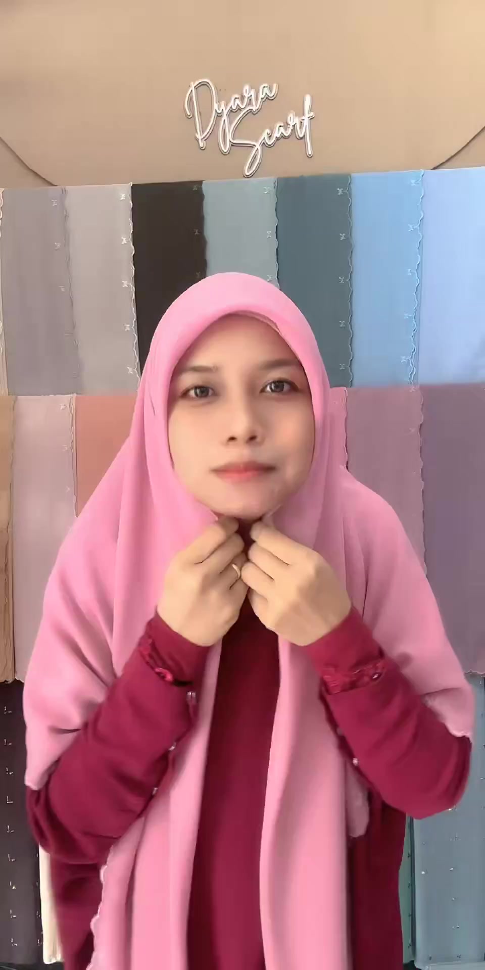 @Dyara Scarf