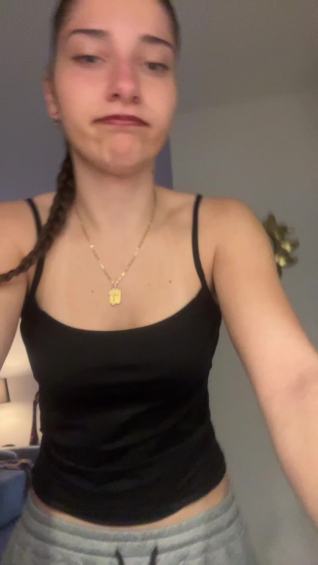 @???