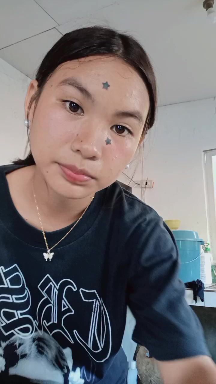 @lyn_jona.