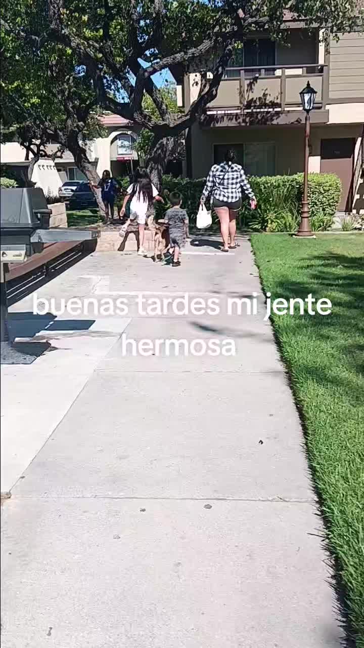 @catalinavlopez
