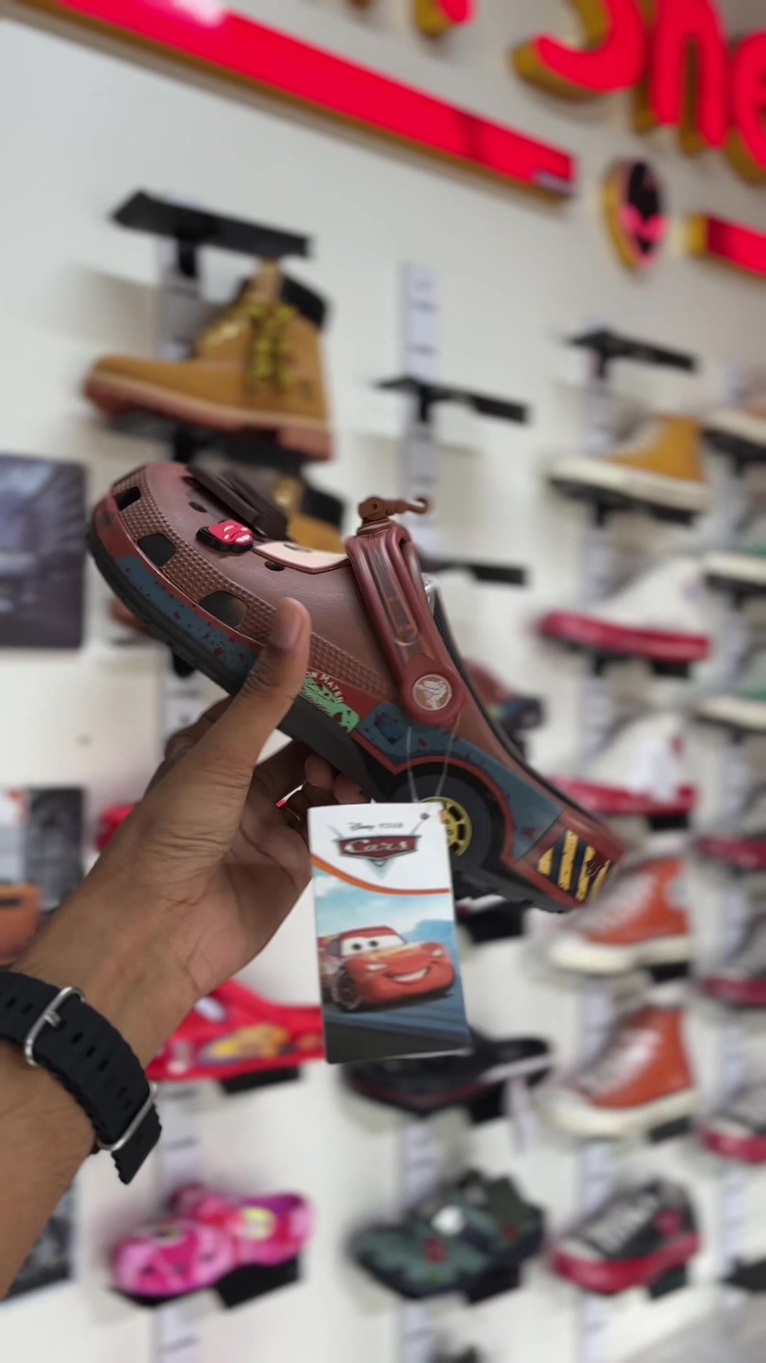 @Alien Sneaker & Streetwear