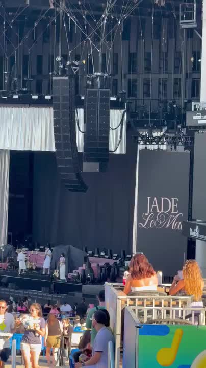 @Jade LeMac Fans