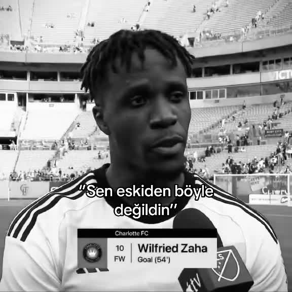 @😭
