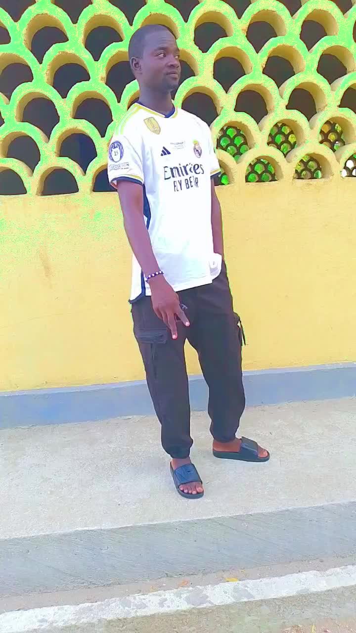 @user818220948372