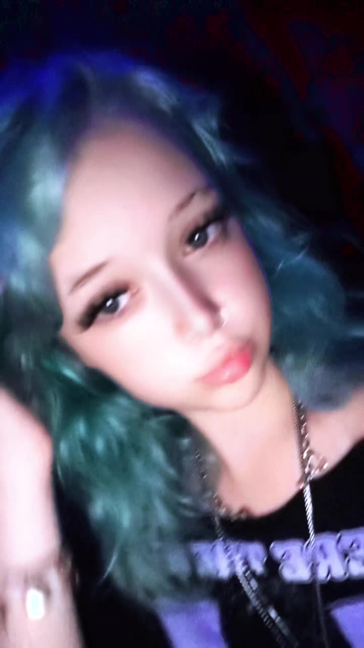 @𖣂Emma🧡💚