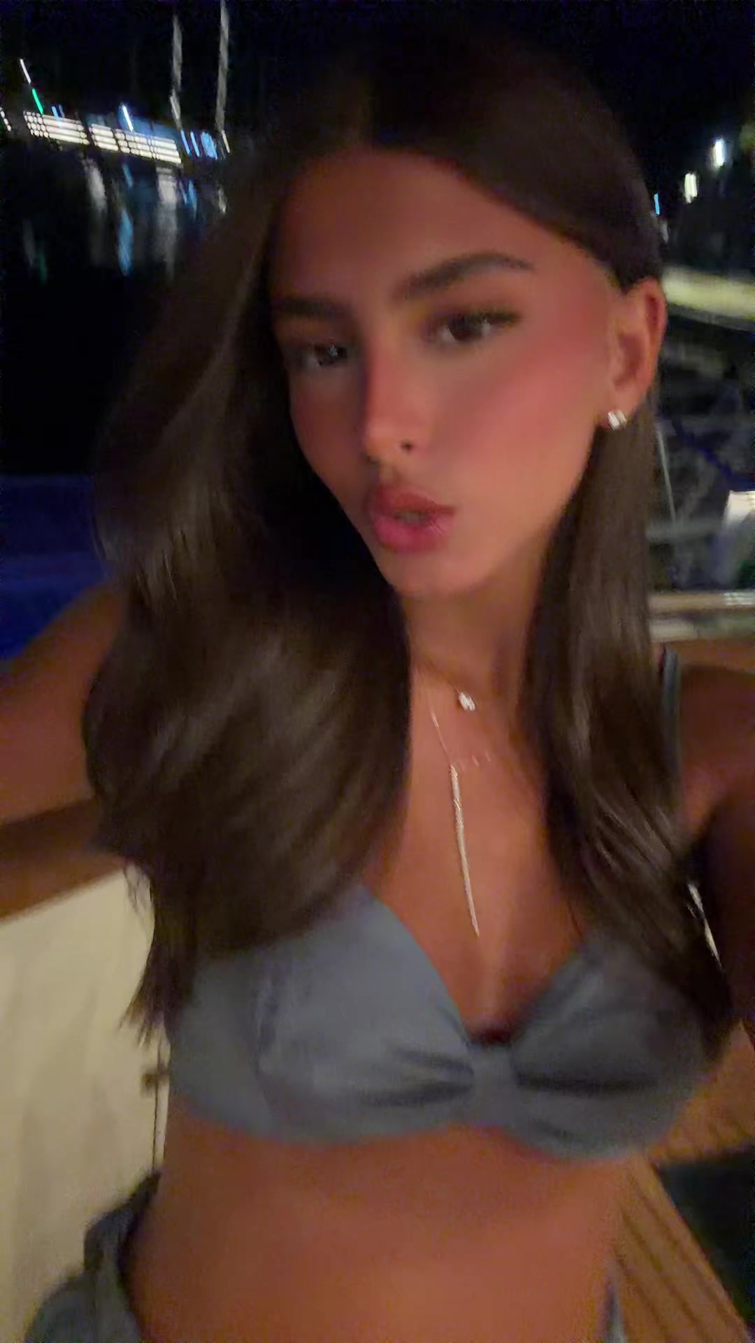 @HILI VAKNEEN