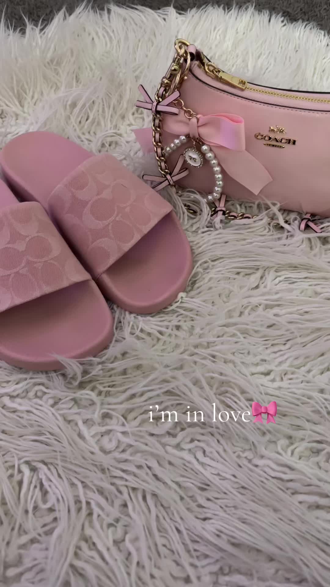 @𝓐𝓷𝓰𝓮𝓵𝓲𝔃𝓮 𝜗𝜚