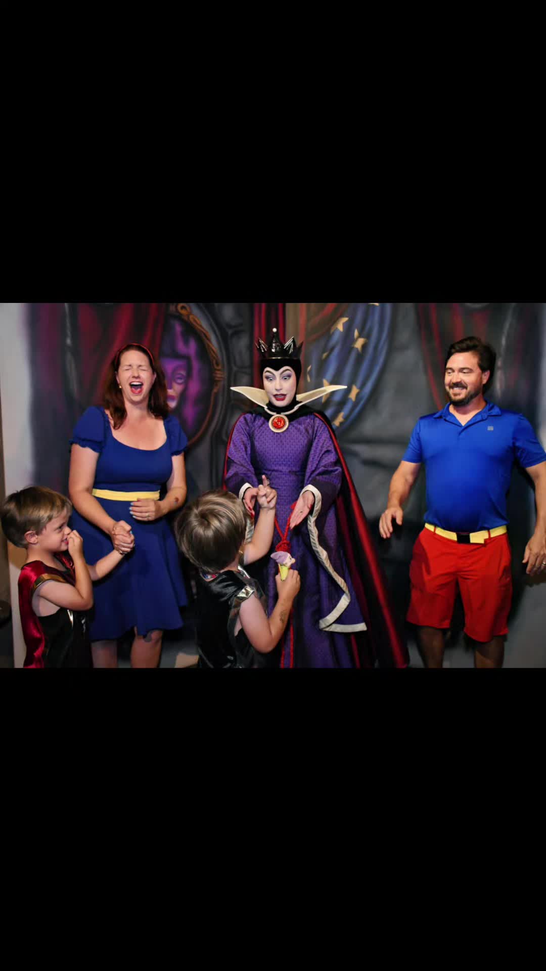 @HoneyBDisney