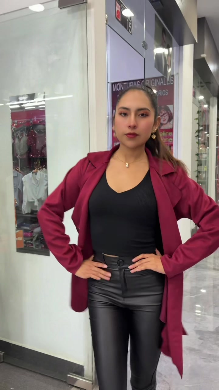 @Andrea’s Fashion Oruro