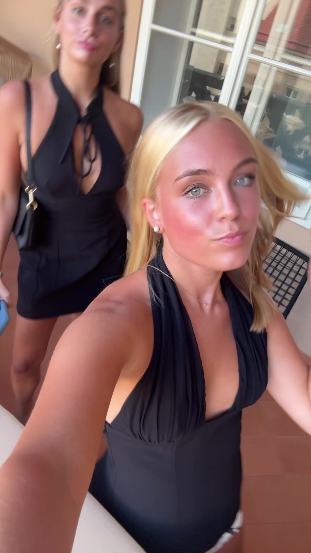 @Demi