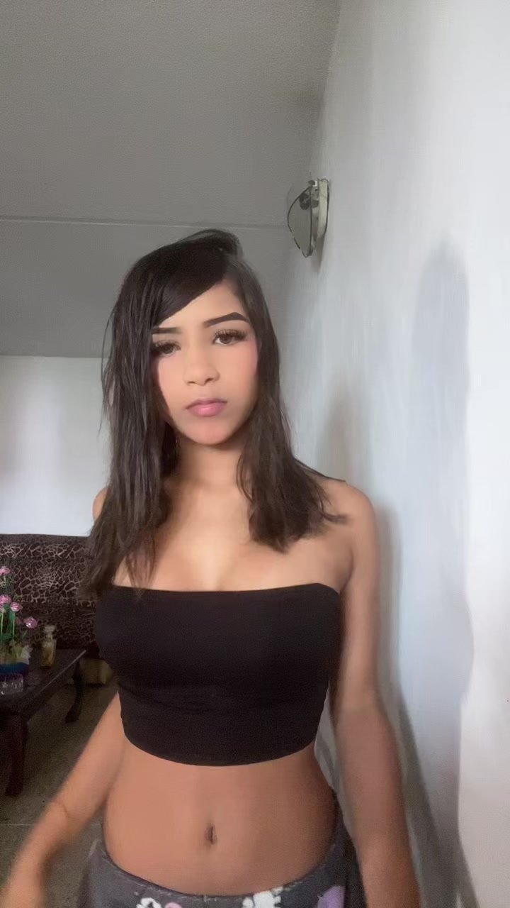 @𝒱𝒶𝓁..🥴💭