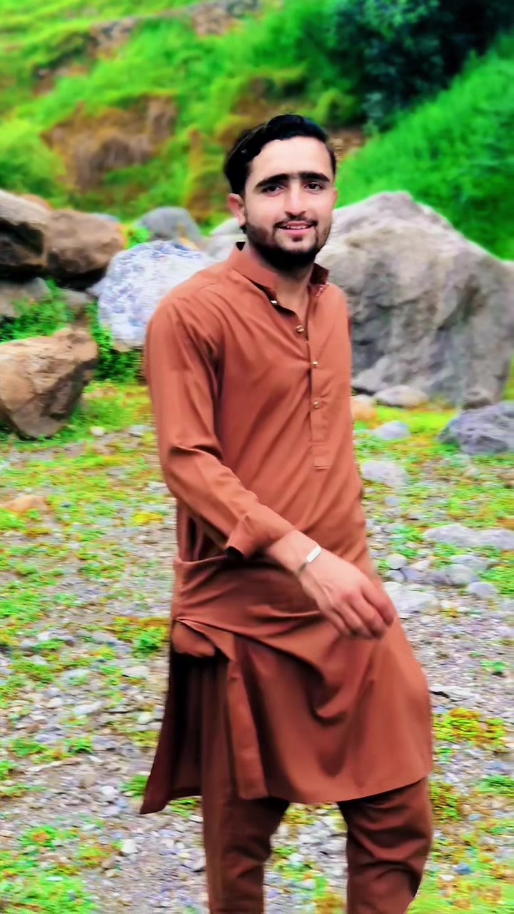@Mr_ Zeeshan077