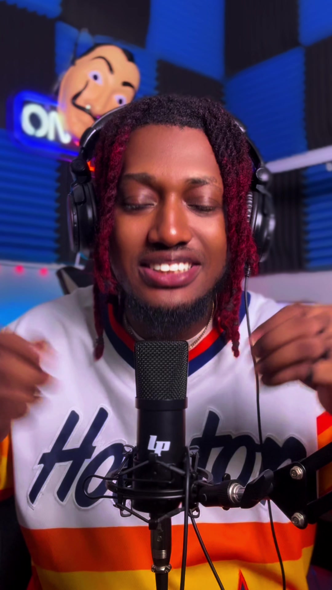 @𝐏𝐲𝐯𝐨 𝐎𝐧 𝐓𝐡𝐞 𝐌𝐢𝐜🎙️