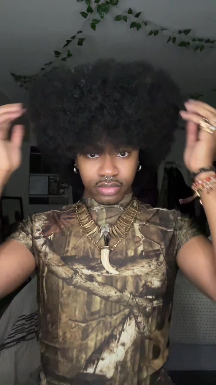 @VenusDiviine🧚🏽&zwj;♂️🤍✨