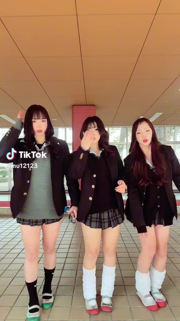 @上履き倶楽部
