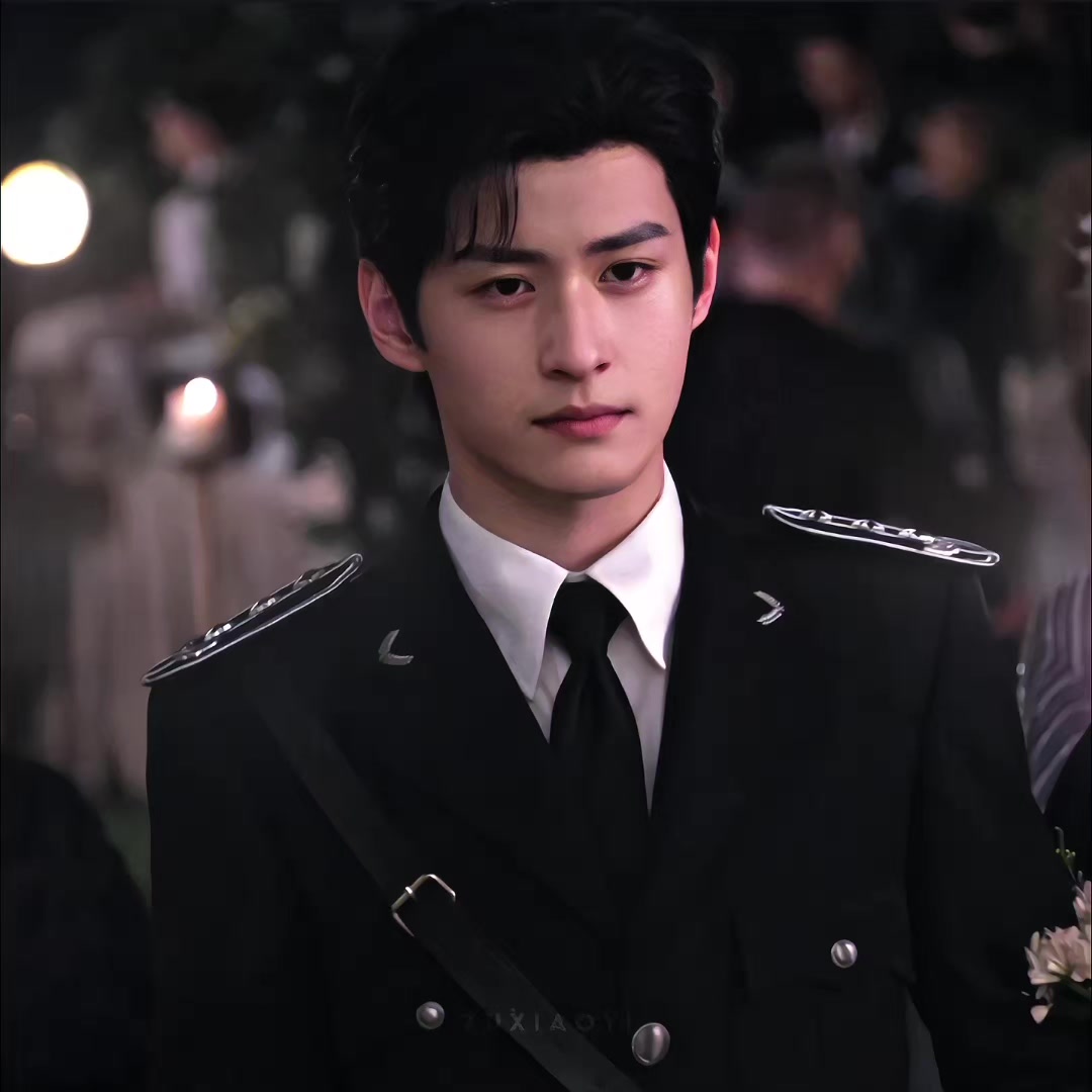 @jul ❥𝓁𝒾 𝒷𝒶𝒾𝓏ℯ ℯ𝓇𝒶