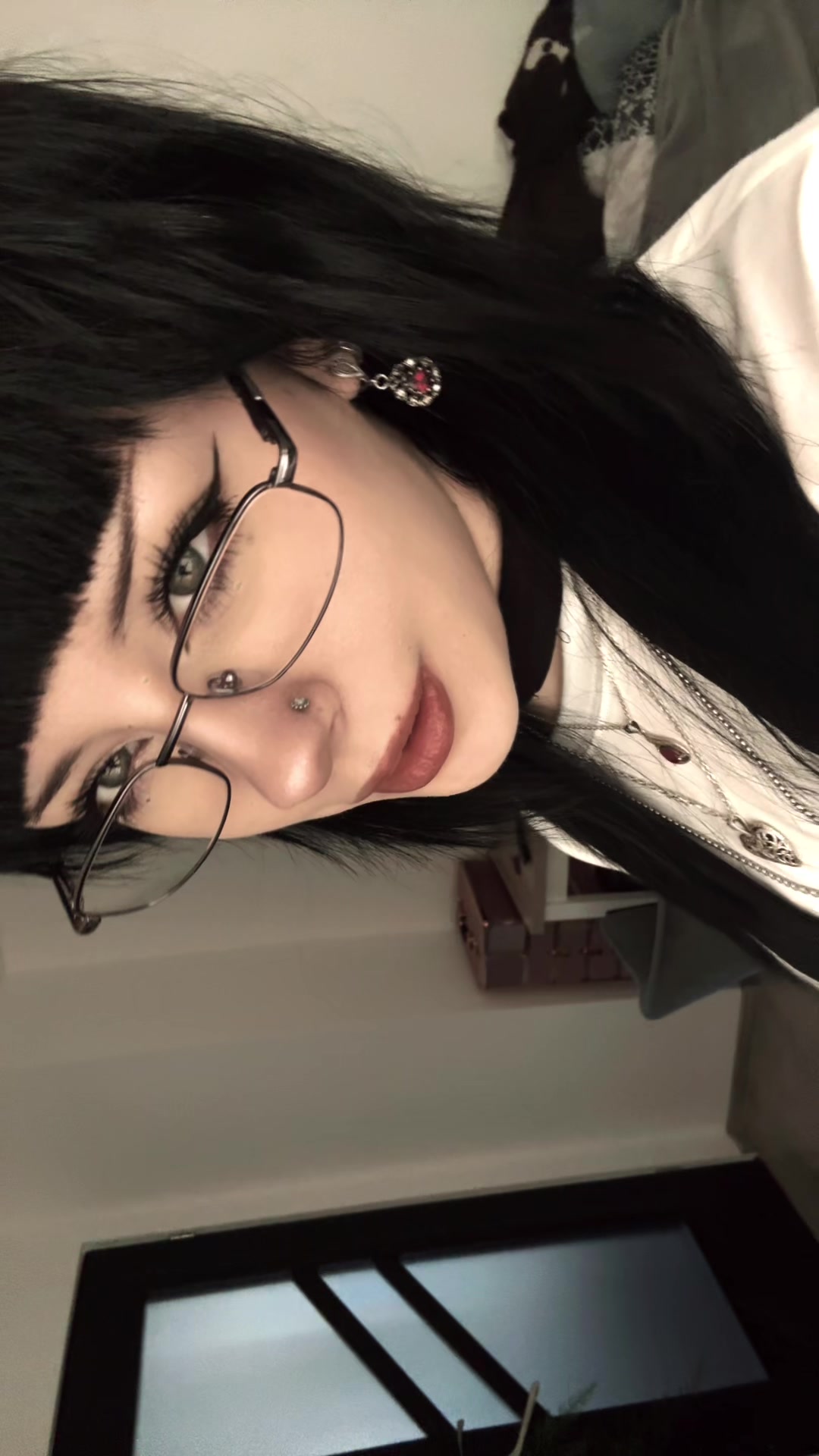 @⛧