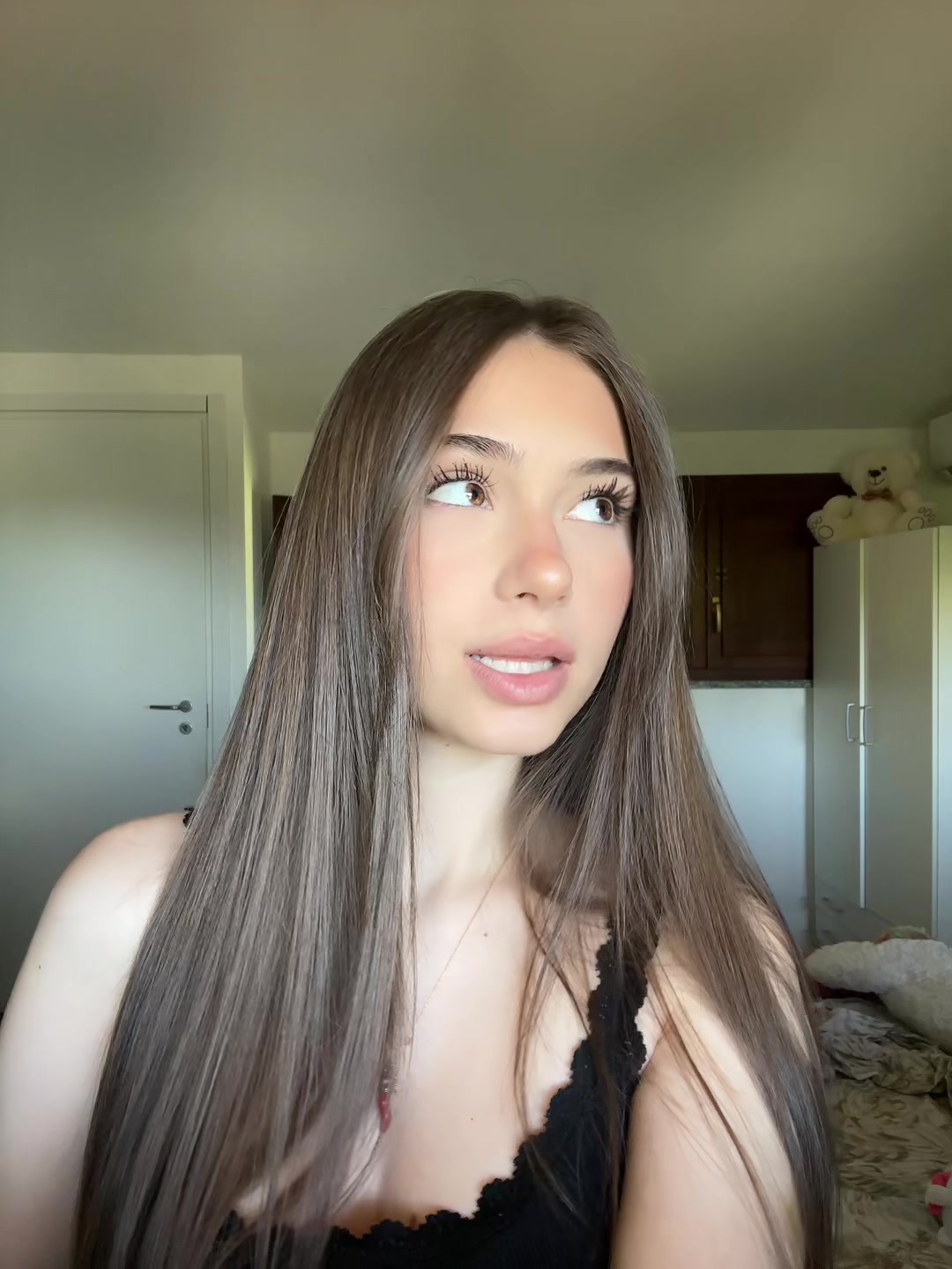 @𝐄𝐋𝐈𝐒𝐀