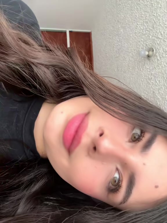 @Angie🥀