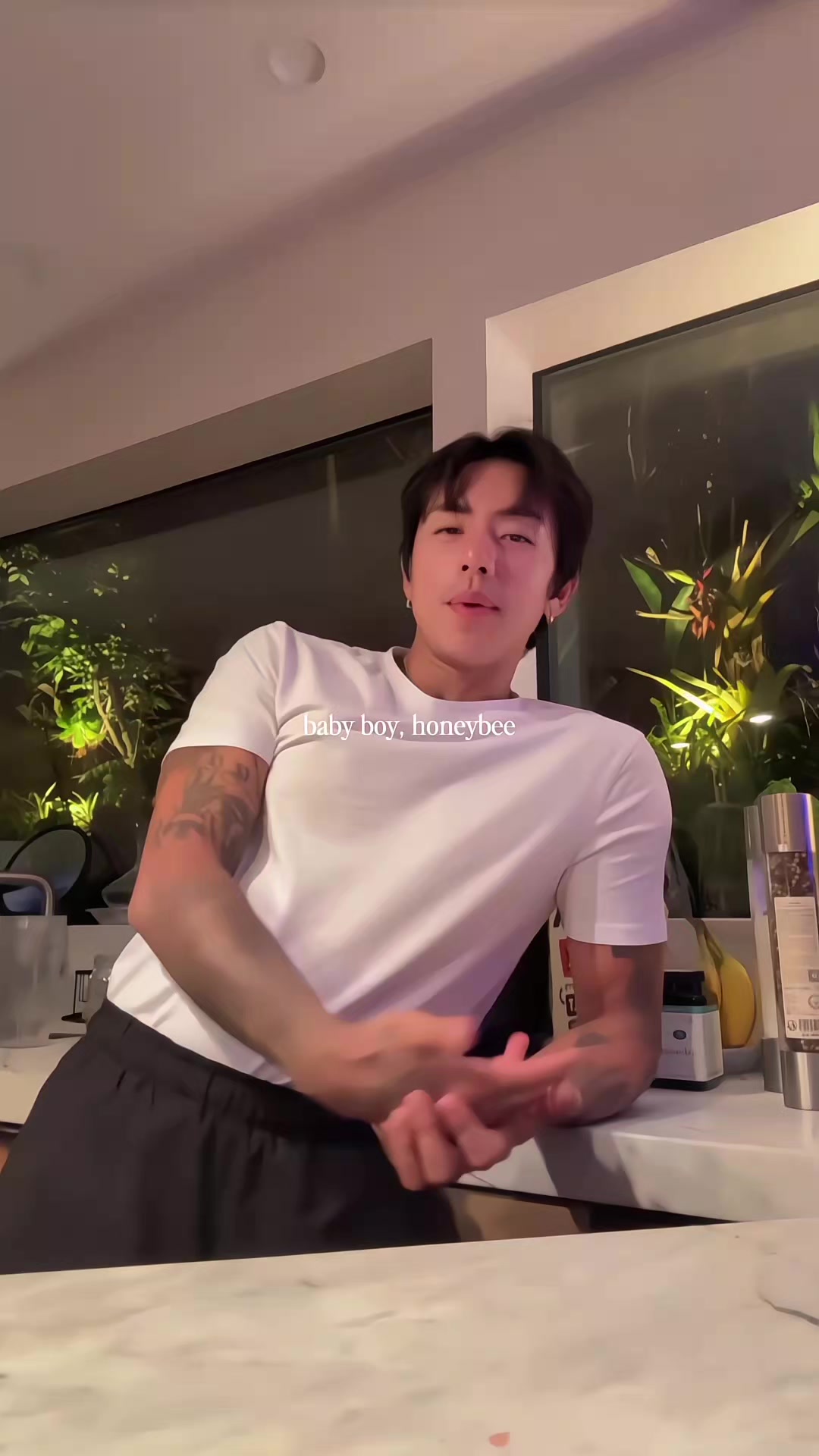 @𝗛𝗼𝗻𝗲𝘆