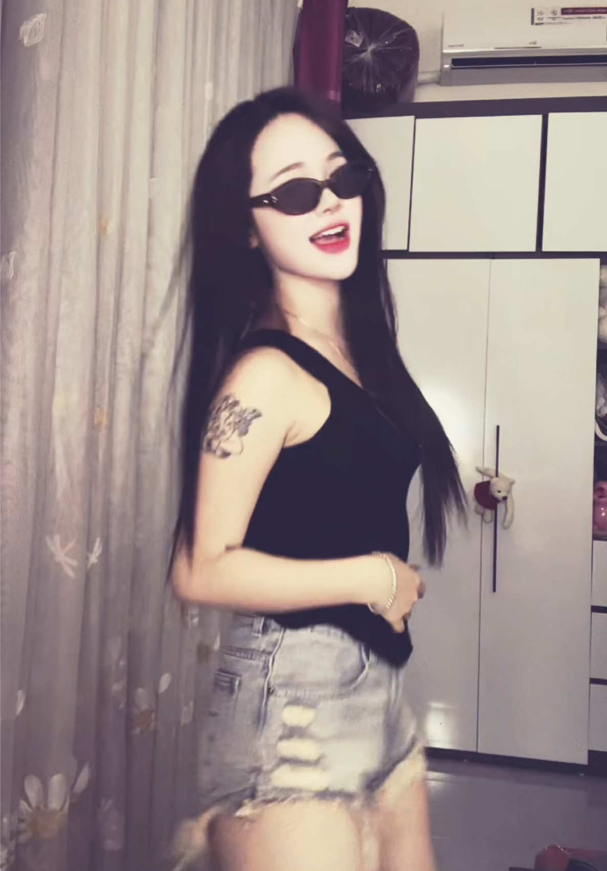 @𝐙𝐞𝐜𝐤_𝐋𝐞𝐞