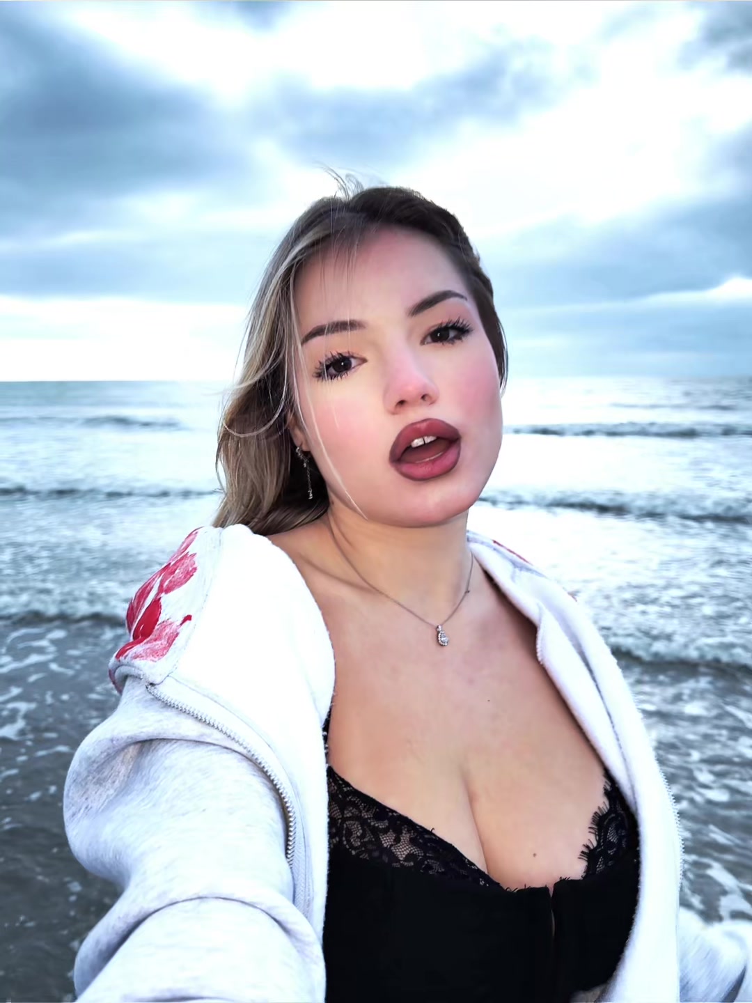 @evaxevis