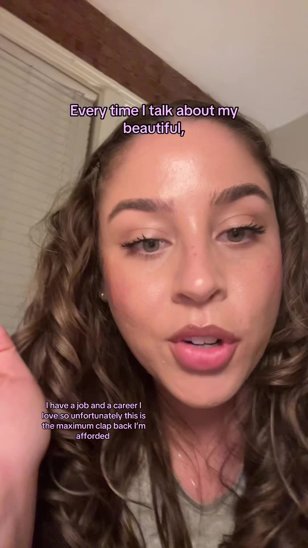 @zoefromtheinternet