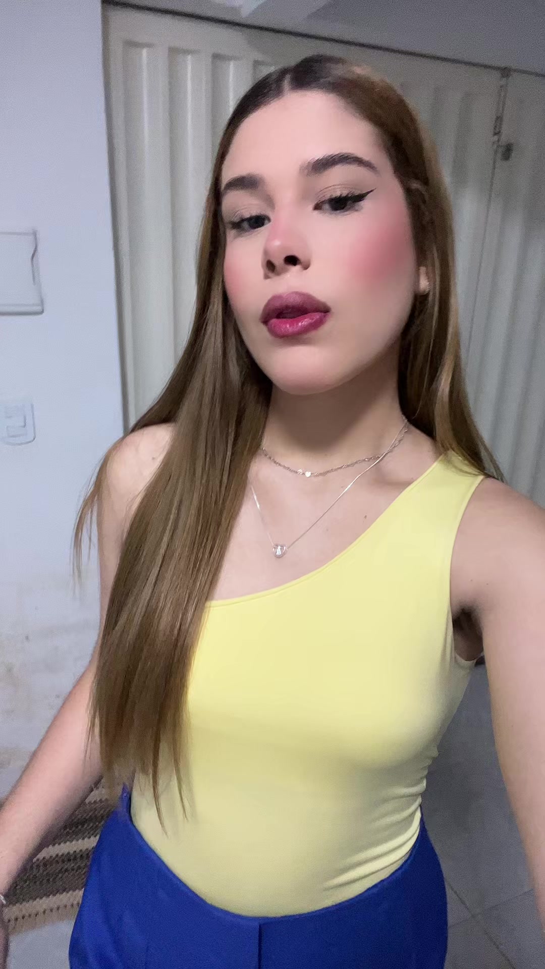 @julievilyy
