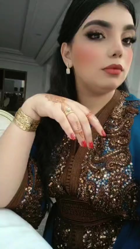 @Ikram wolfie 🧛♀️