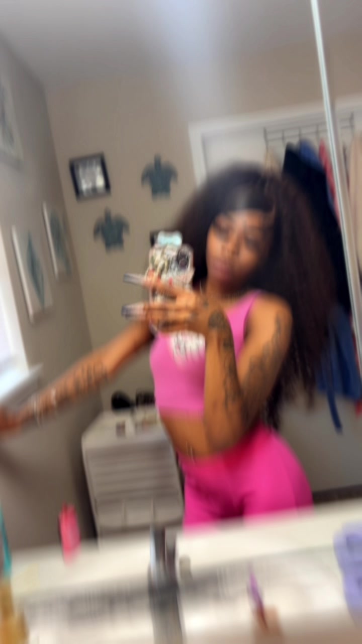@Desii🫥💕