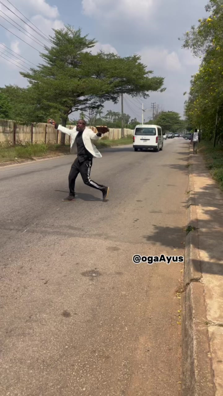 @ogaAyus_