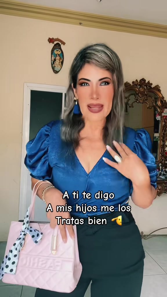 @Rosa Calderón 660 🌻💋🥂