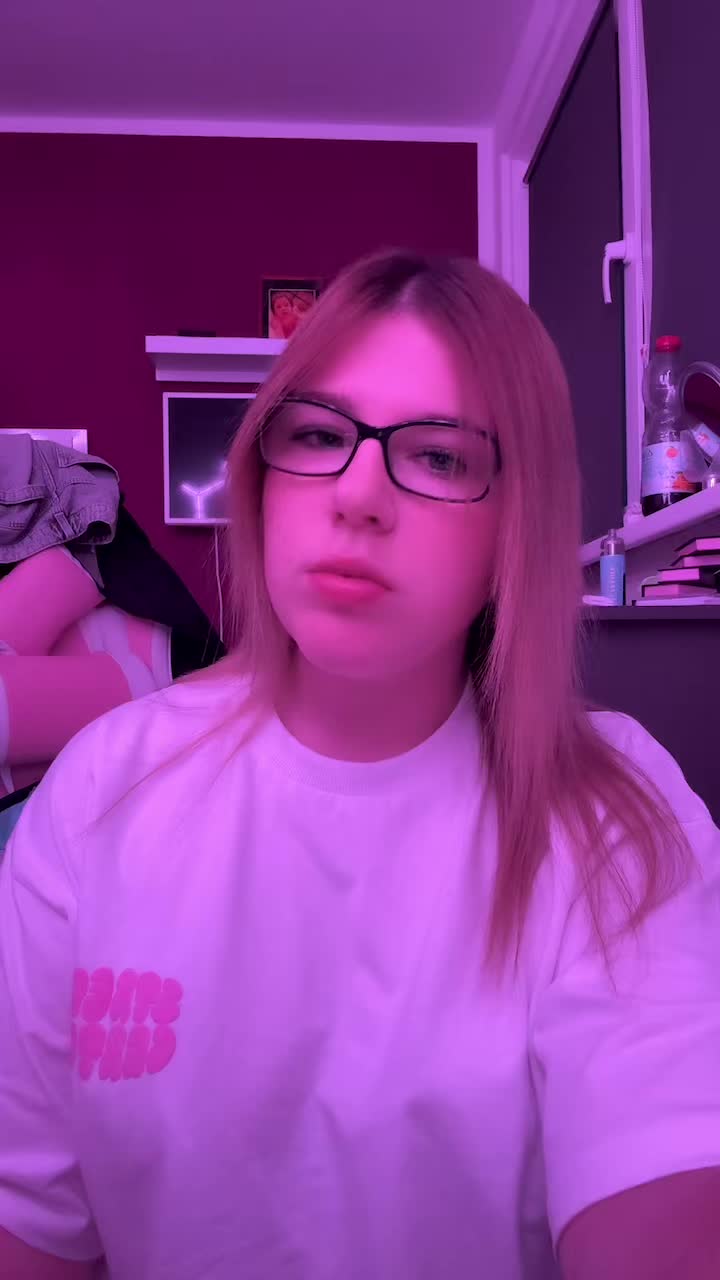 @𝒦𝒾𝓂𝒾𝒾🤍🦢