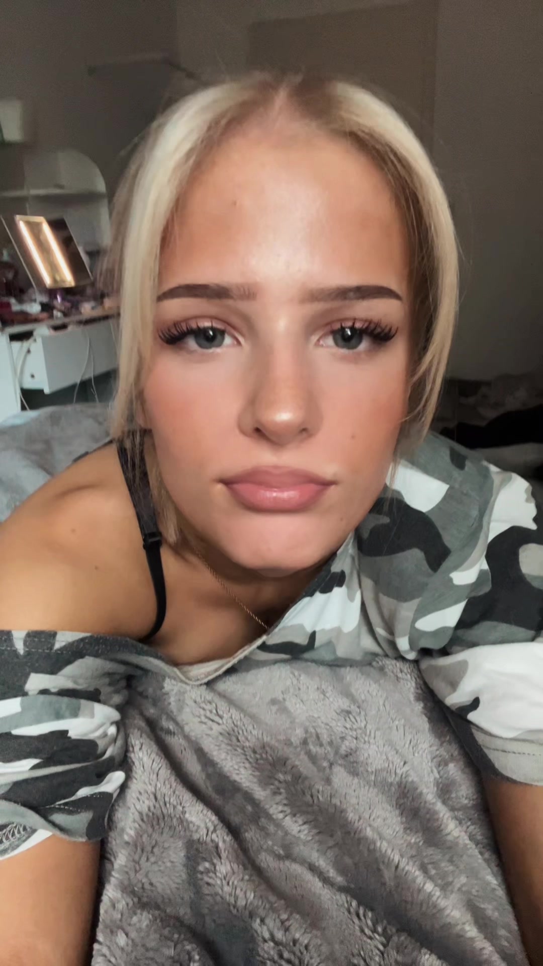 @𝐈𝐒𝐀𝐁𝐄𝐋𝐋𝐀