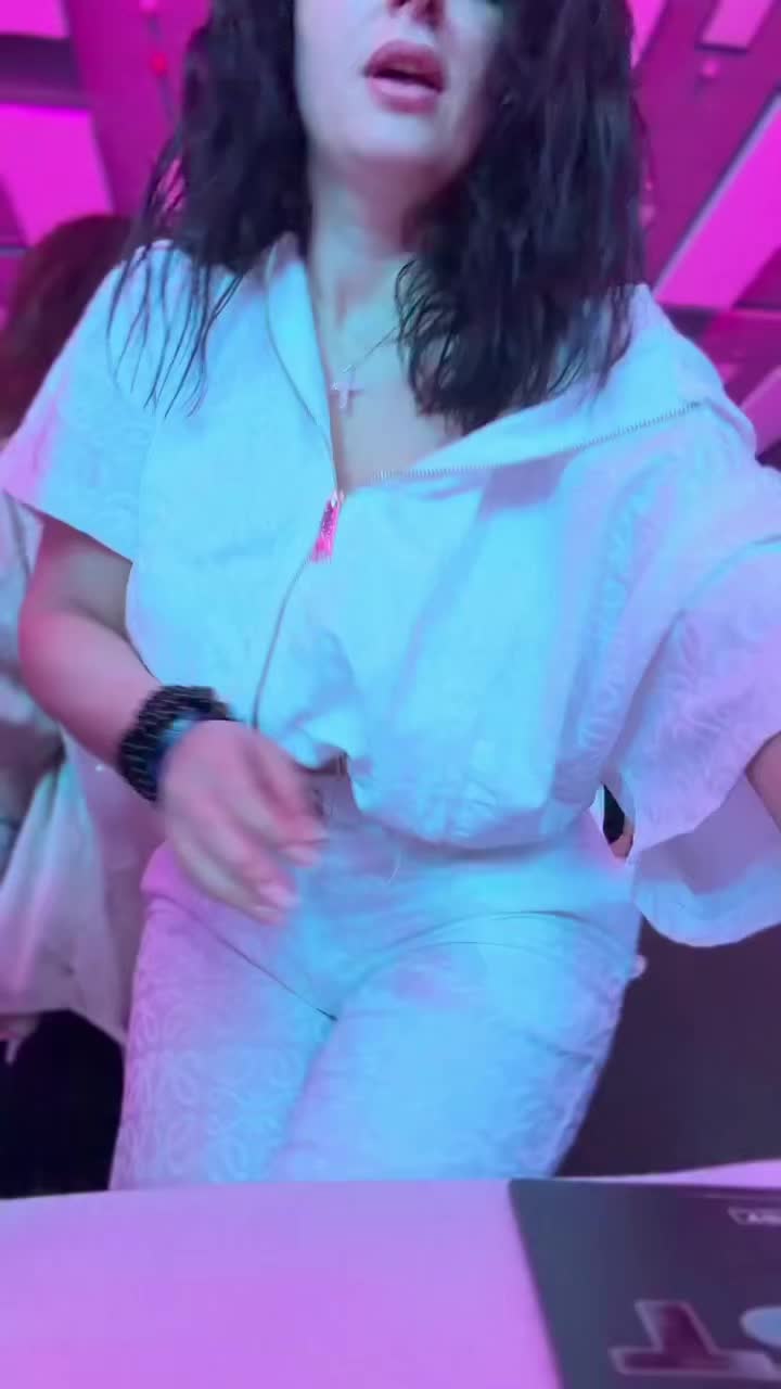 @Lalə Mirzayeva