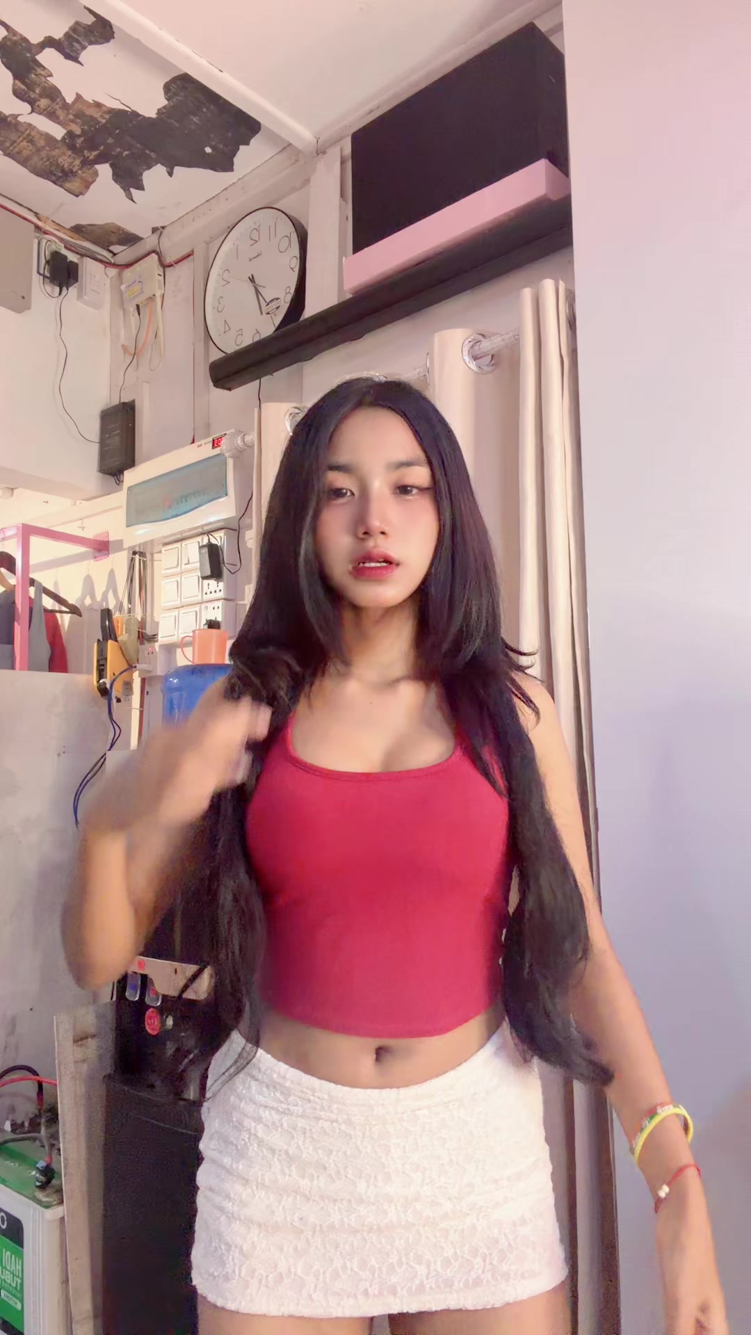 @user90446157993