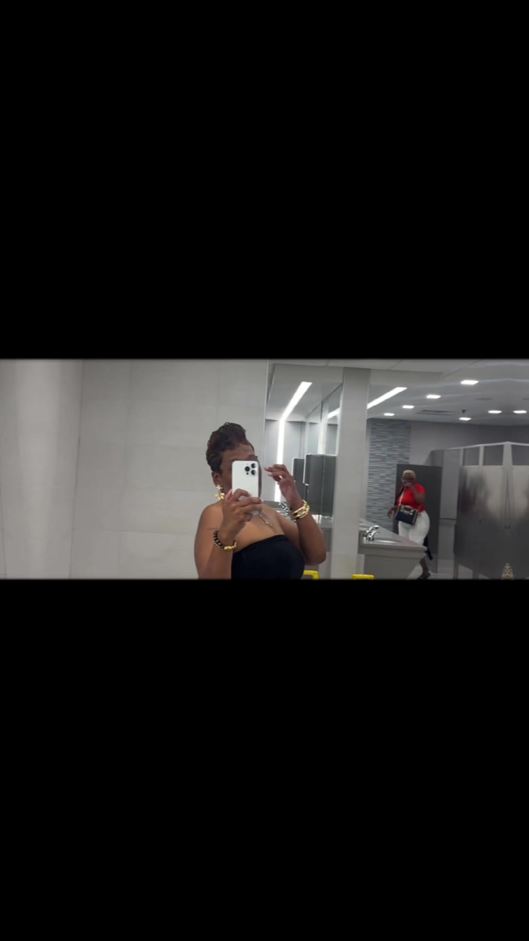 @LovelyNicole❤️