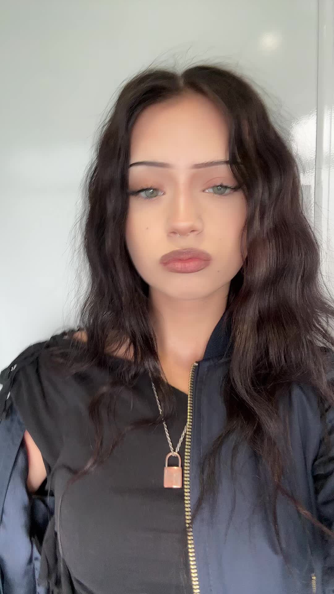 @nadia