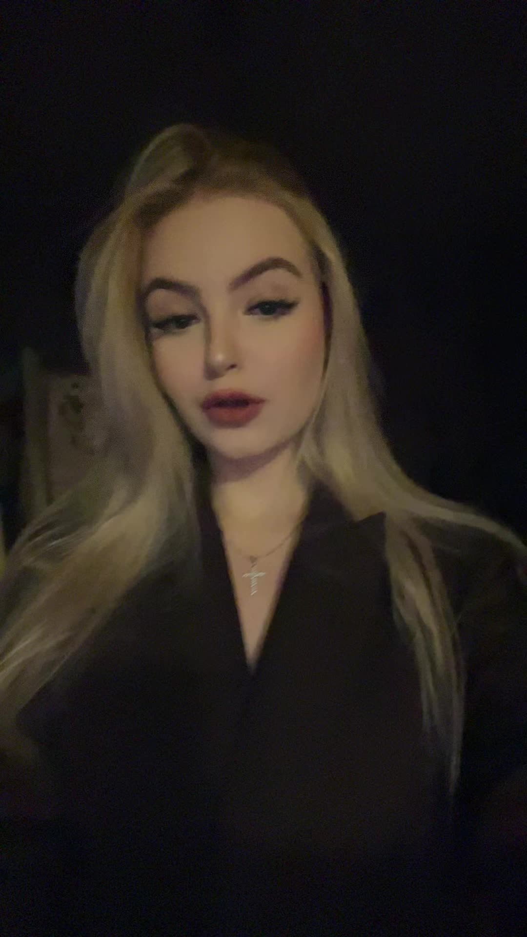 @соня