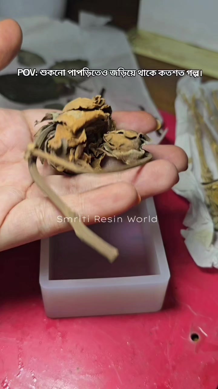 @Smriti Resin World đĨâ¨