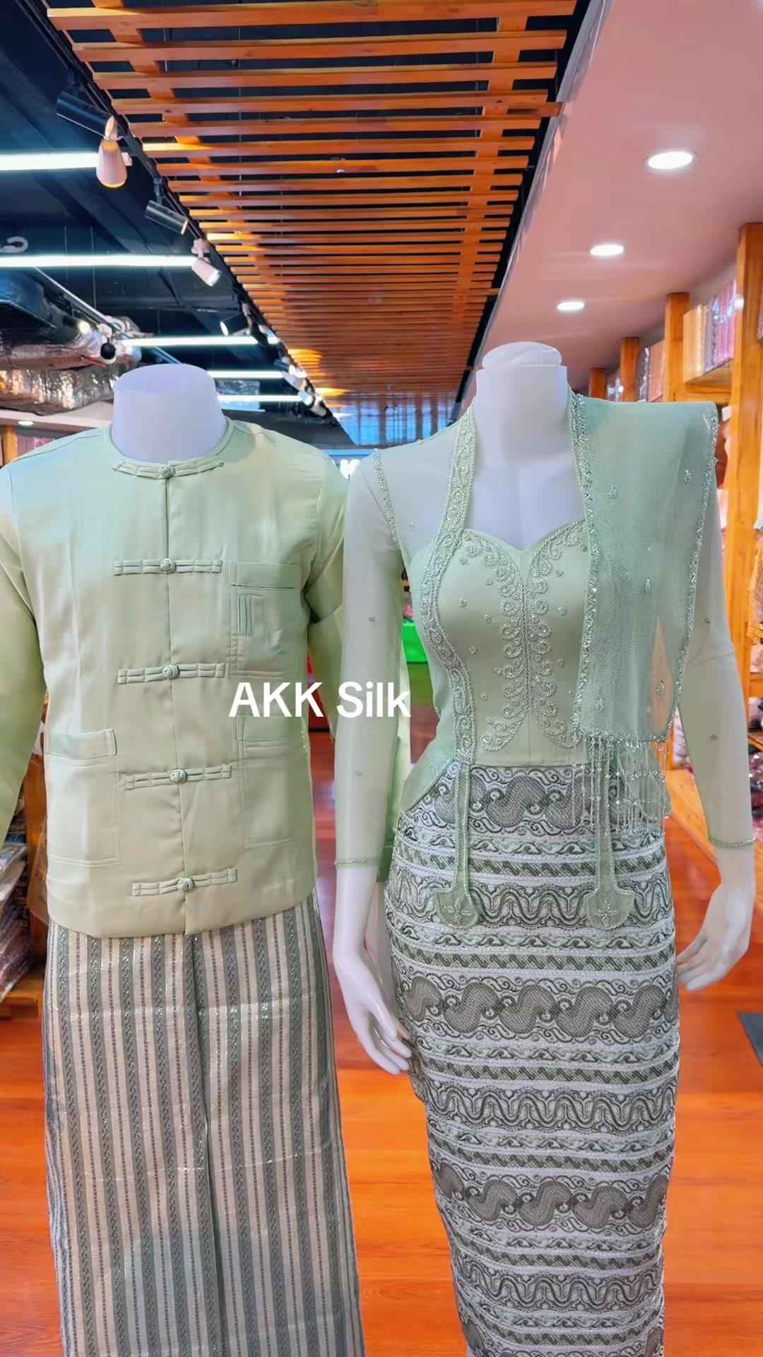 @Akk Silk (official account)