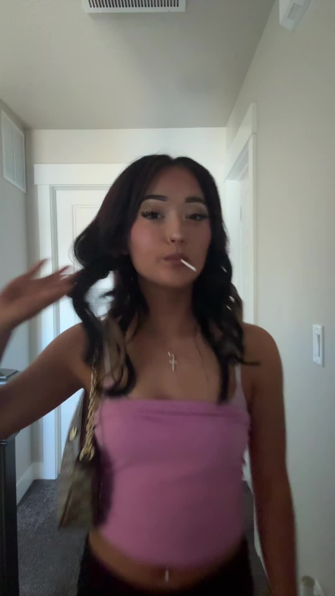 @𝓥