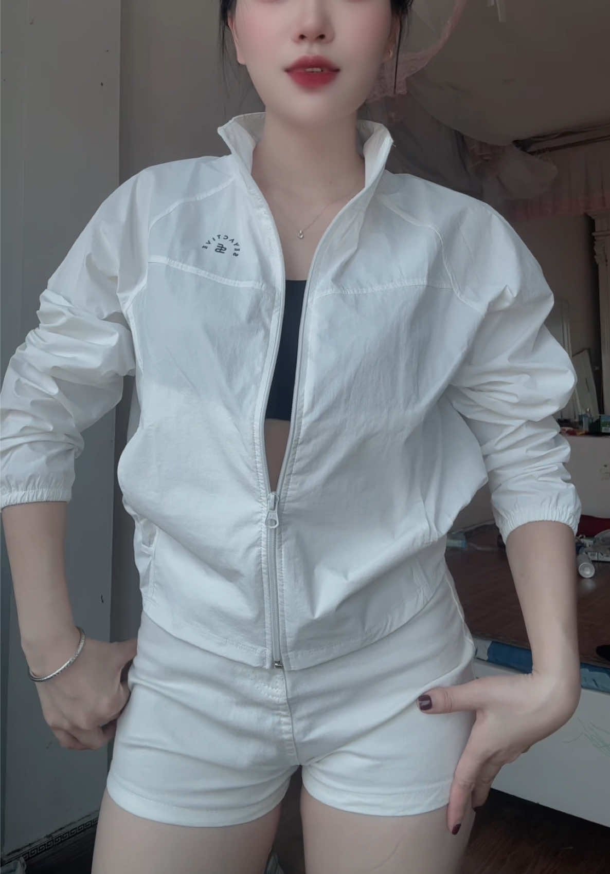 @Nguyệt