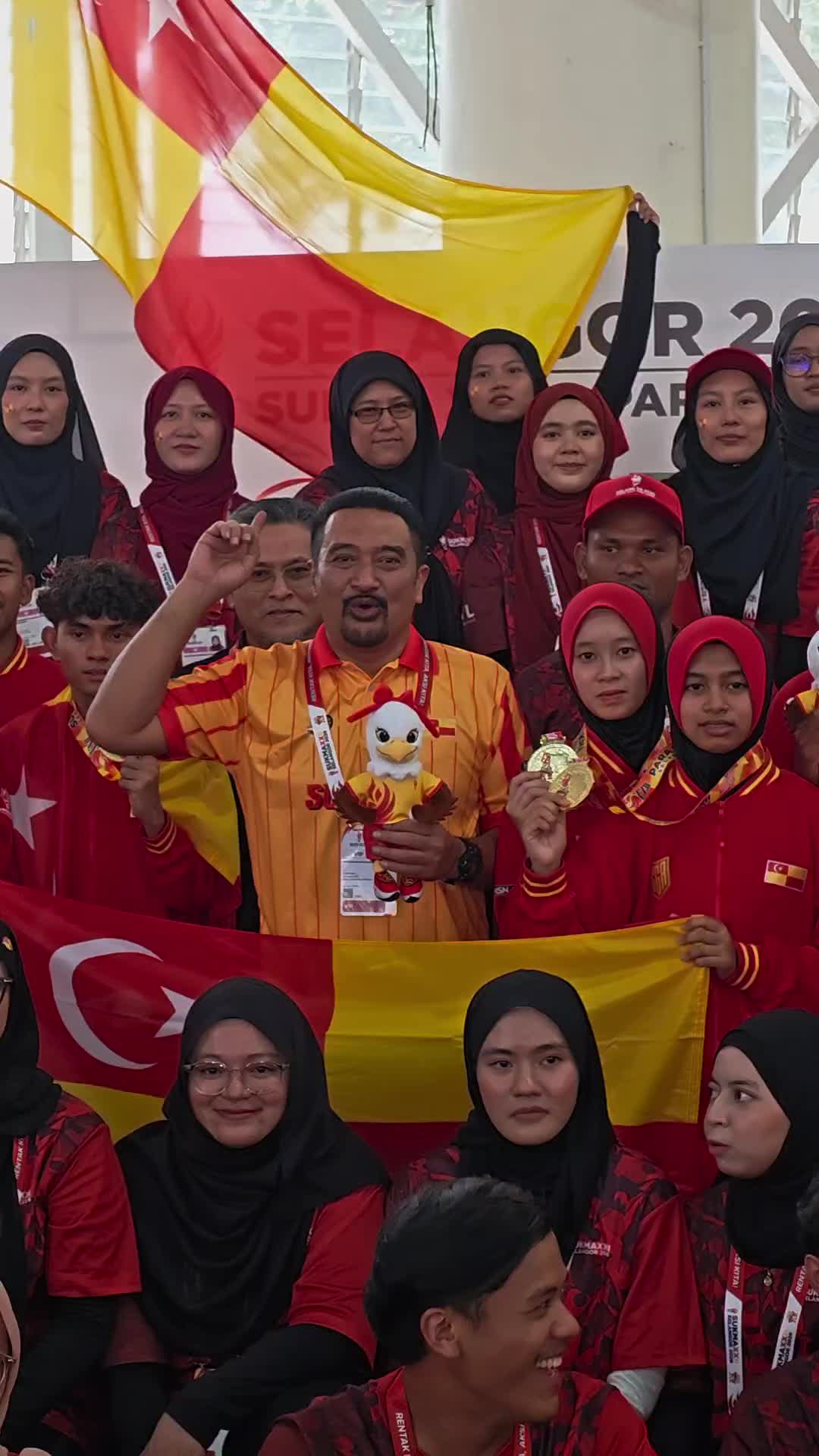 @Azmizam Zaman Huri