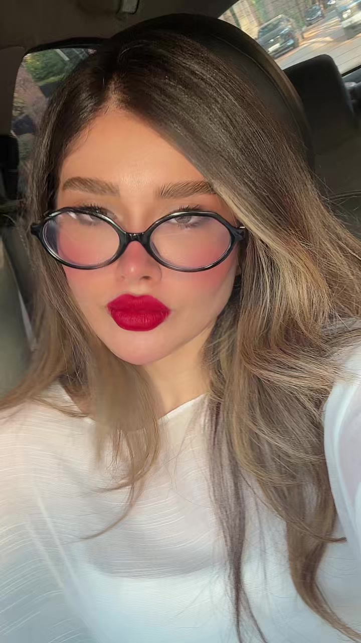 @Ava khsrvii
